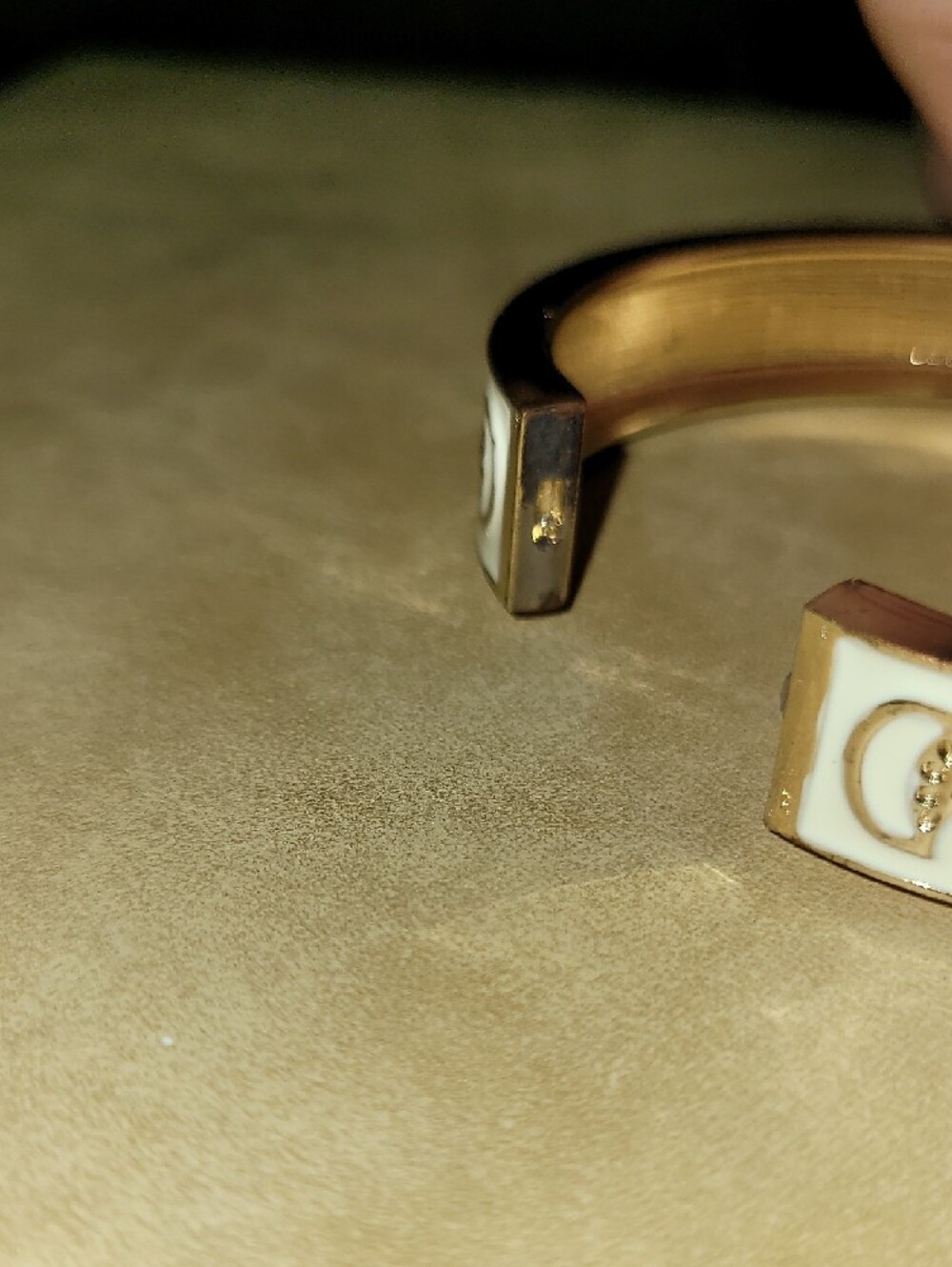 Fornash: Known as the Fornash Equestrian Clasp Bangle or Horse Bit Hinge Bangle. - Picture 6 of 10